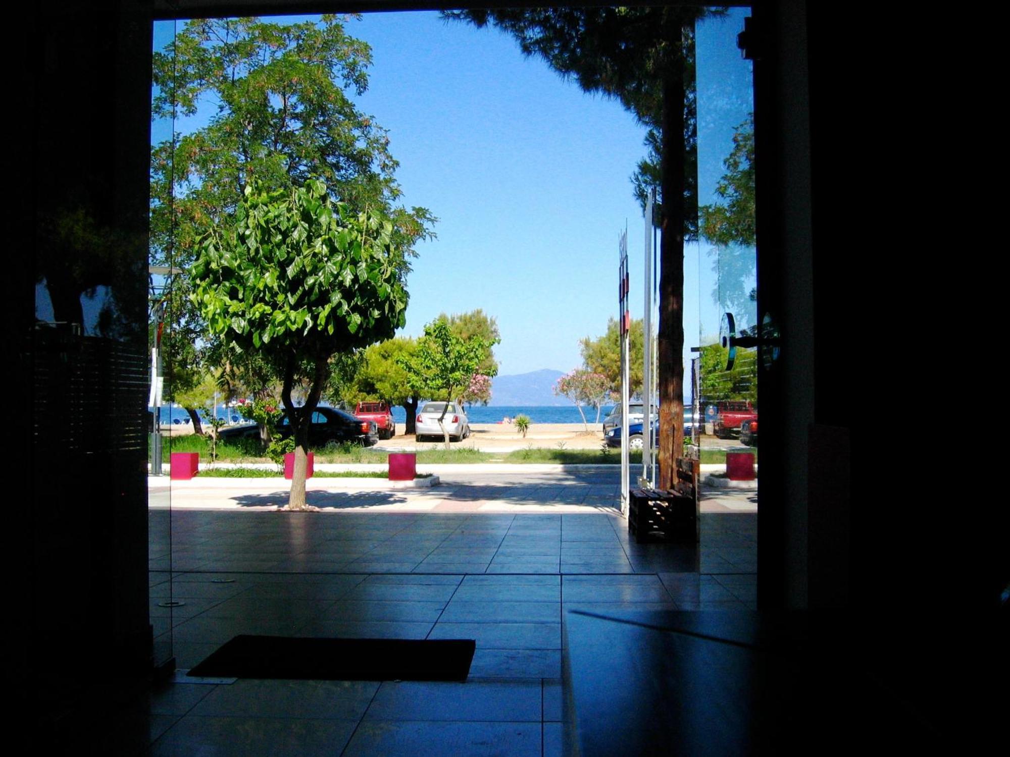 Aparthotel Island à Pefki  Extérieur photo
